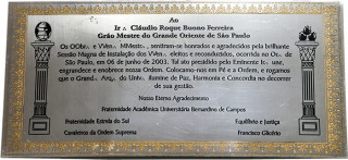 Placa da Loja Manica Fraternidade Acadmica Universitria Bernardino de Campos